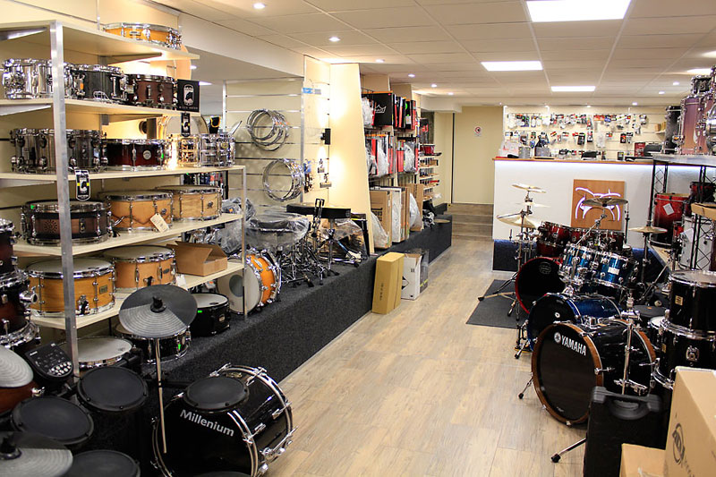 Interiér Total Music, špecializovaná predajňa pre bubeníkov Drumpark